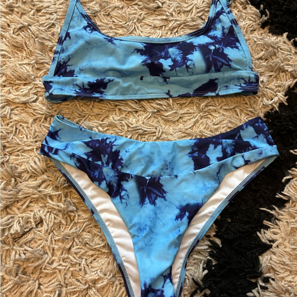 SHEIN Blue Tie-Dye Bikini Set